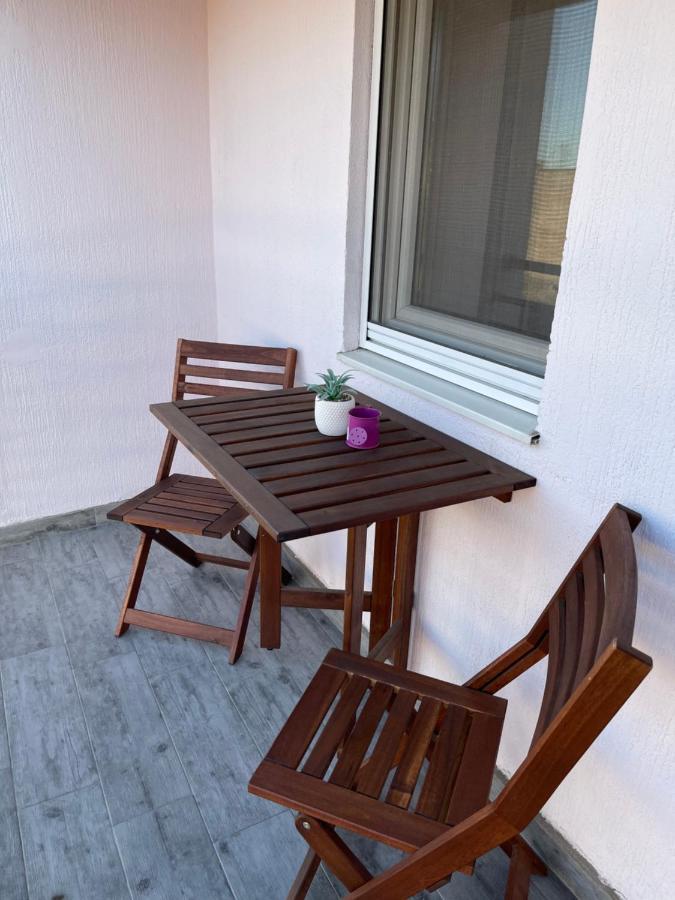 Apartment Cactus 021 Novi Sad Exteriör bild